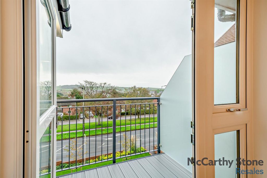 Property photo 3 of 26 Balcony