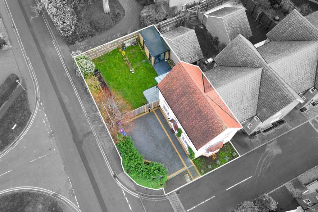 Property photo 2 of 23 4362572