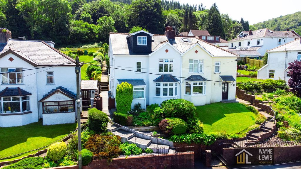 Property photo 1 of 53
