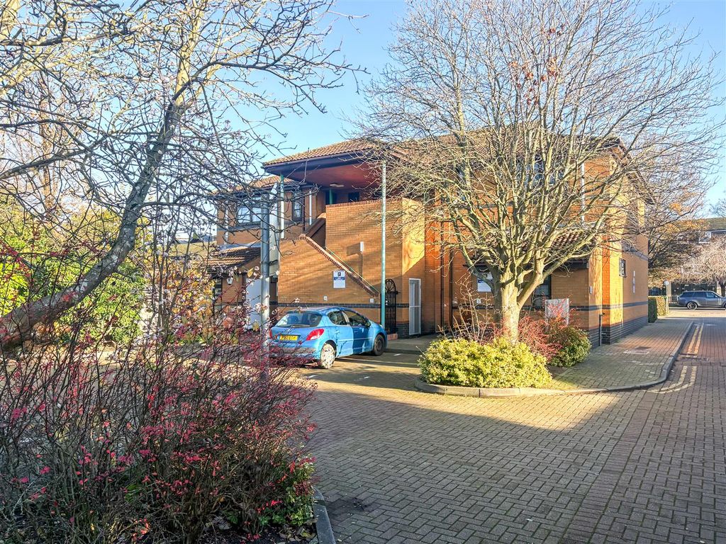 Property photo 1 of 10 B0E414Ceddfe6814Dbfabe2Dbe078E08c12Cb172.Jpg