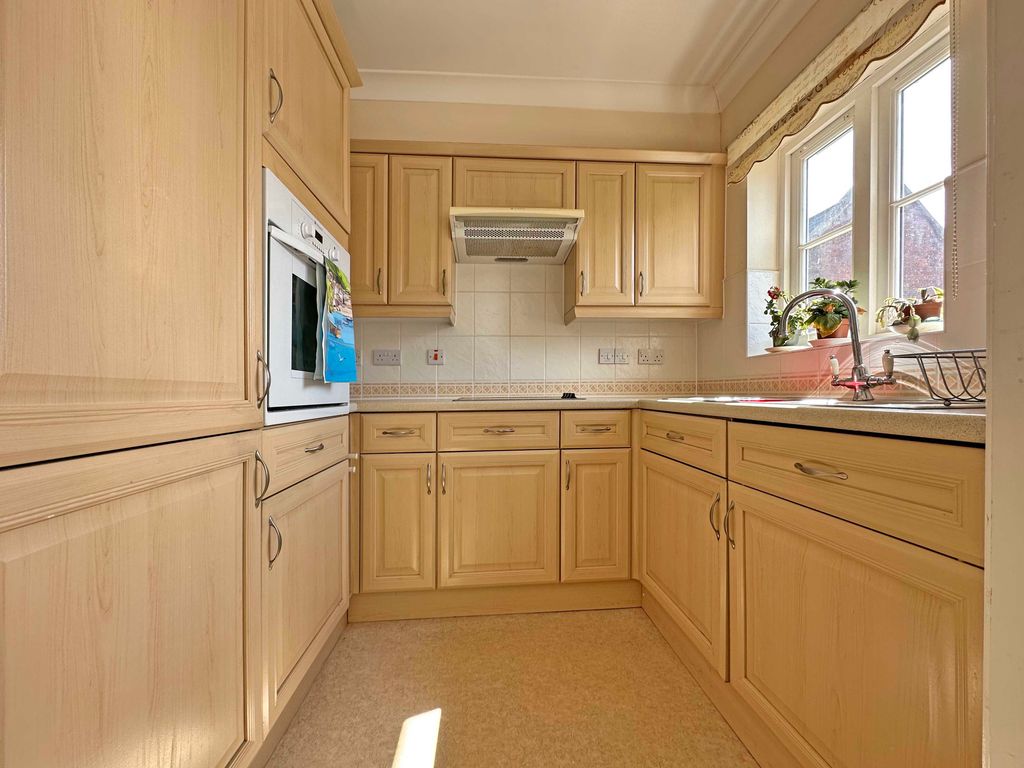 Property photo 3 of 14
