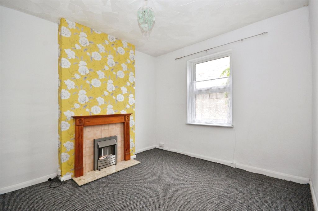 Property photo 2 of 12 Picture No. 12