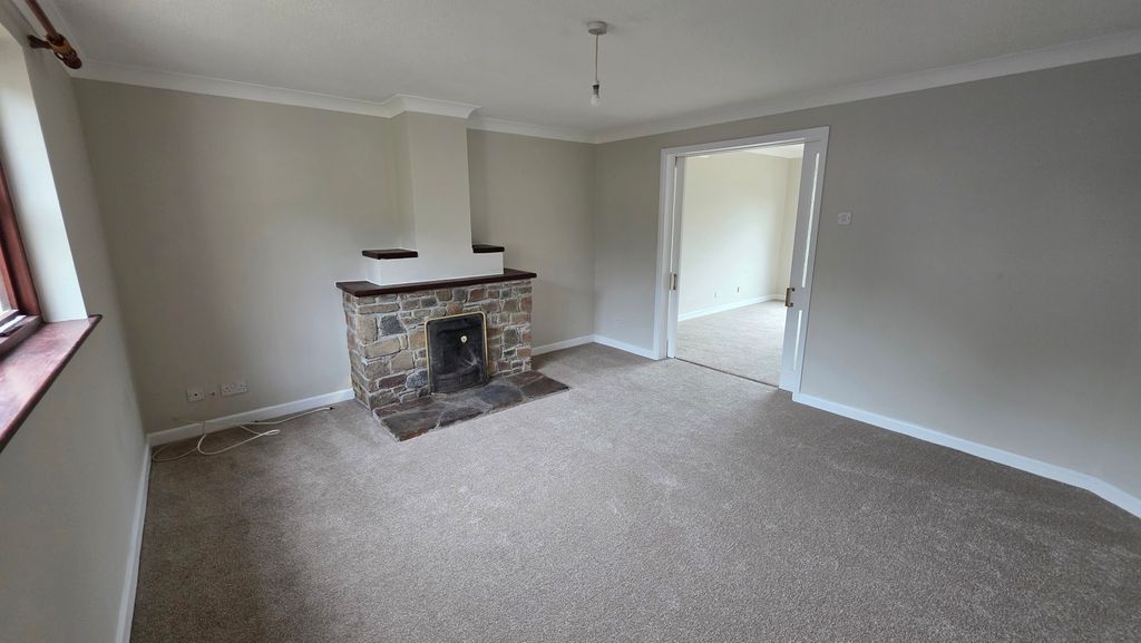 Property photo 3 of 14 Photograph