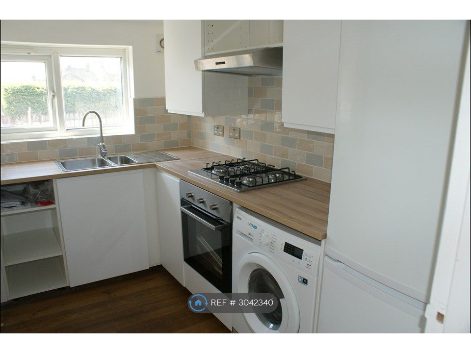 Property photo 1 of 4 New Kitchen