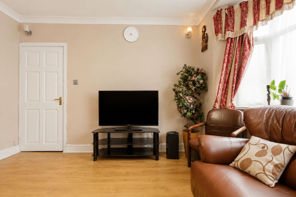 Property photo 2 of 14 Reception Room