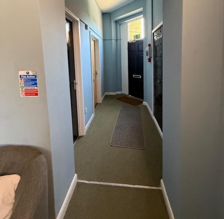 Property photo 3 of 13 Internal View