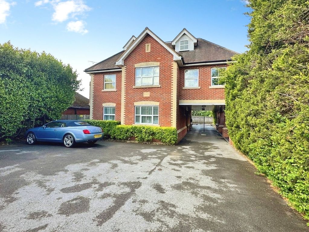 Property photo 1 of 12 Picture No. 16