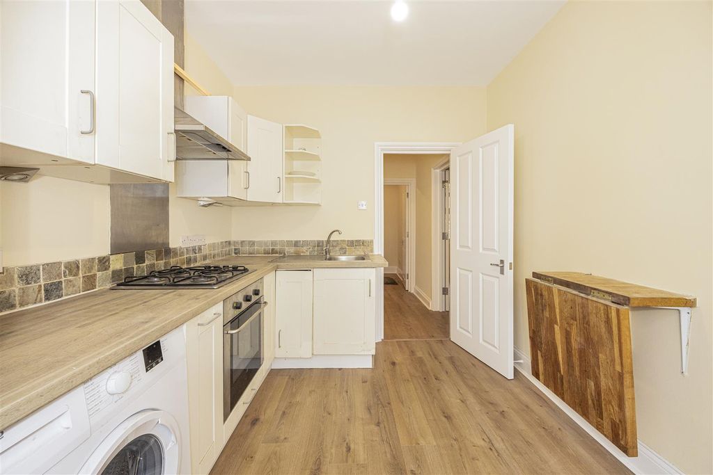 Property photo 3 of 20 3