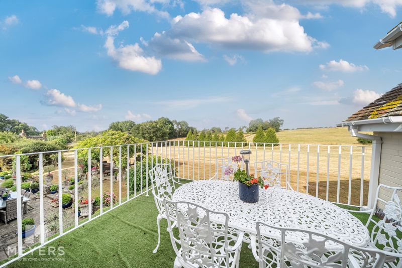 Property photo 3 of 24 Roof Terrace