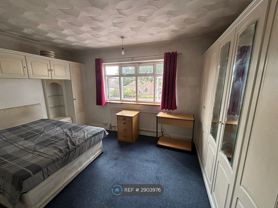 Property photo 1 of 3