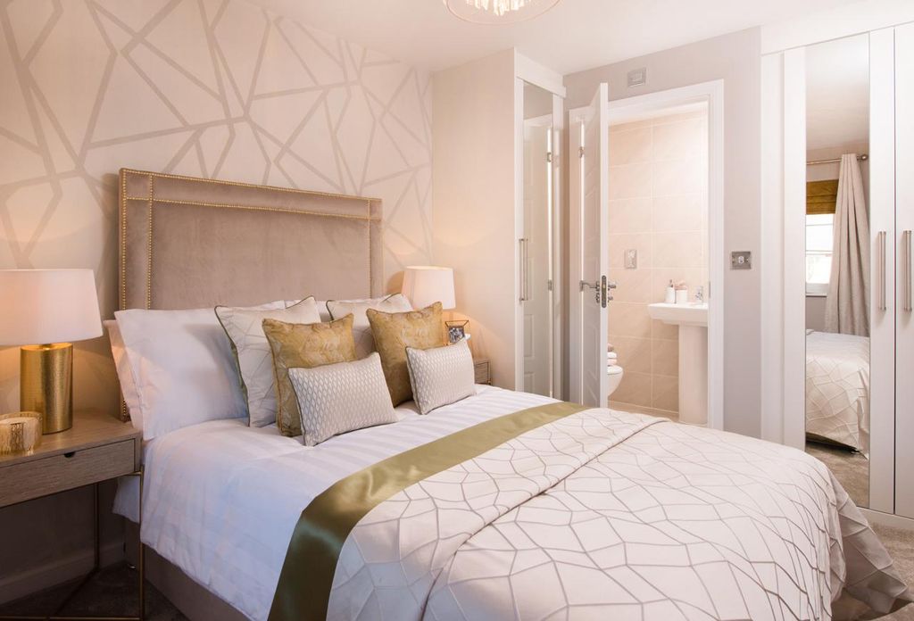 Property photo 3 of 7 Bedroom