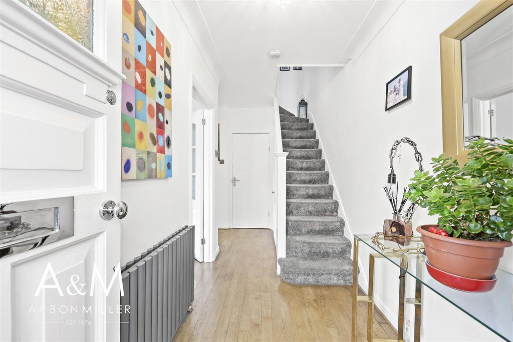 Property photo 3 of 27 4D4A3060.Jpg