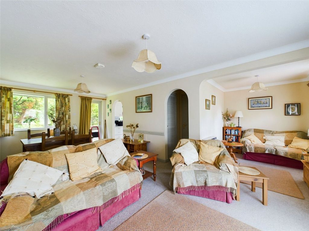 Property photo 3 of 9 Picture No. 06