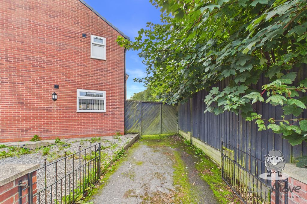 Property photo 2 of 16 Cam01866G0-Pr0579-Still005