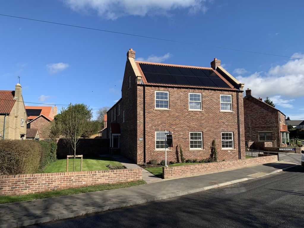 Property photo 1 of 25