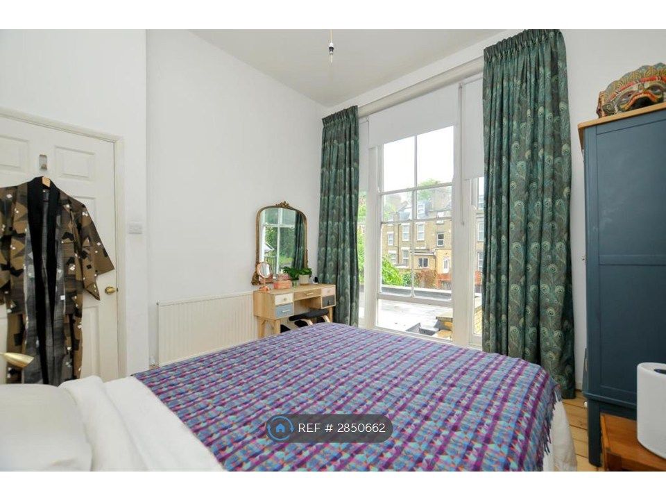 Property photo 2 of 8 Master