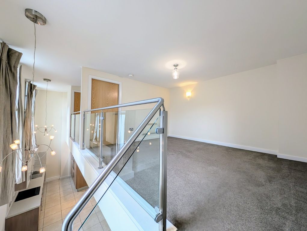 Property photo 3 of 16 Picture No. 23