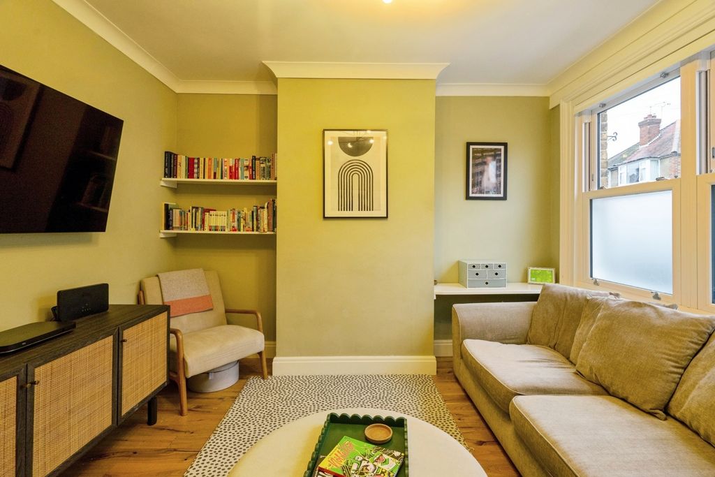 Property photo 3 of 18 Pbox-Img.Jpg