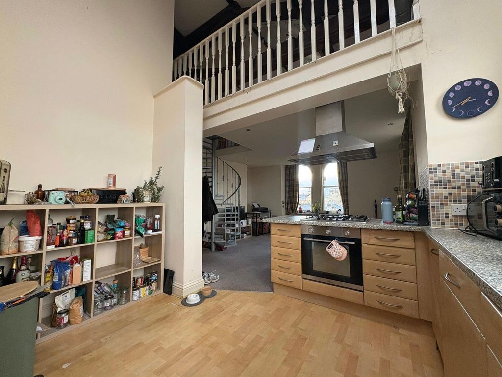 Property photo 3 of 6 Picture No. 28