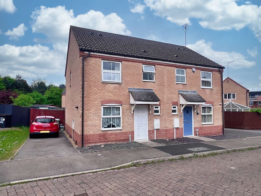 Property photo 1 of 12