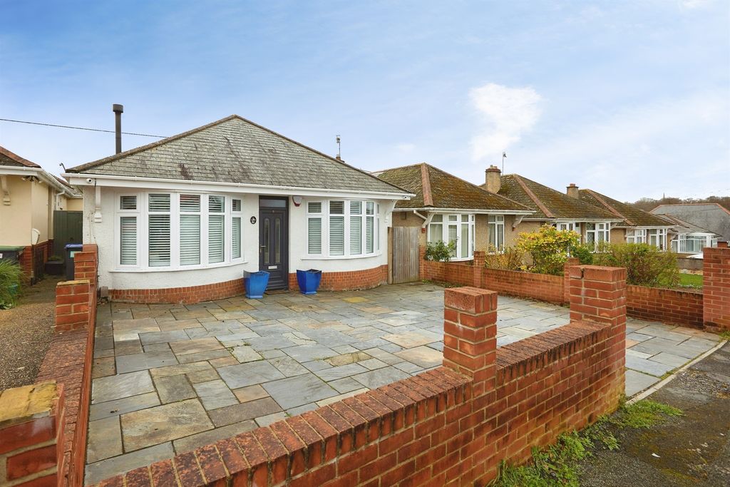 Property photo 1 of 21