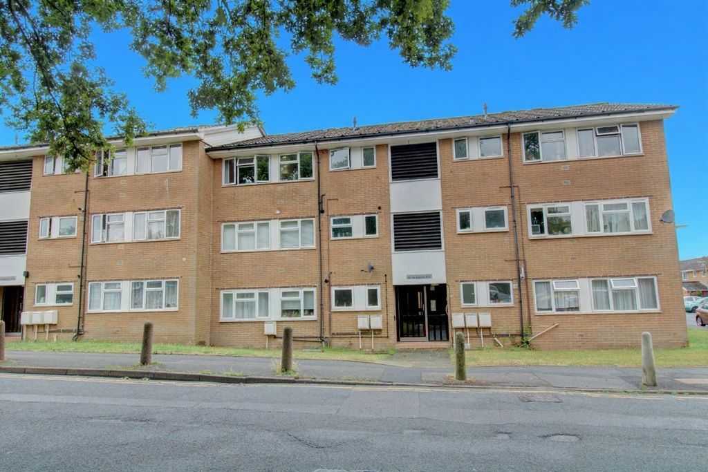 Property photo 1 of 14 Front 2
