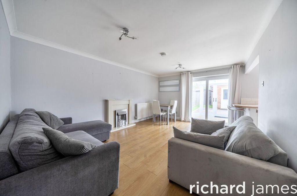 Property photo 2 of 12 De8852B36ba04cd7A984Acf7Afe78Df8