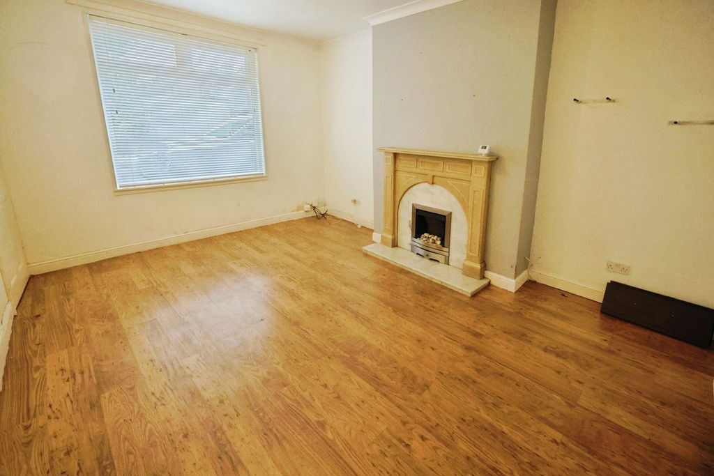 Property photo 2 of 11 Pbox-Img.Jpg