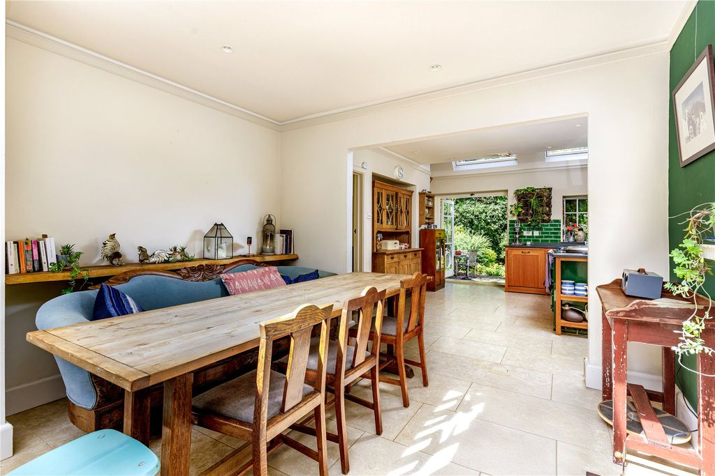 Property photo 2 of 21 Picture No. 14