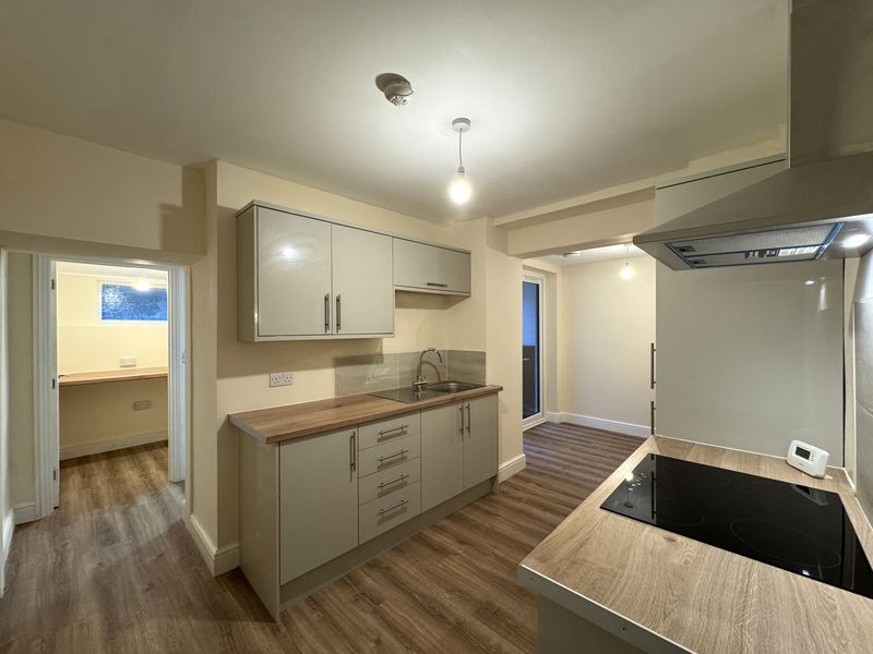 Property photo 3 of 27 Photo 7