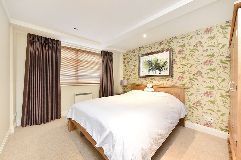 Property photo 3 of 7