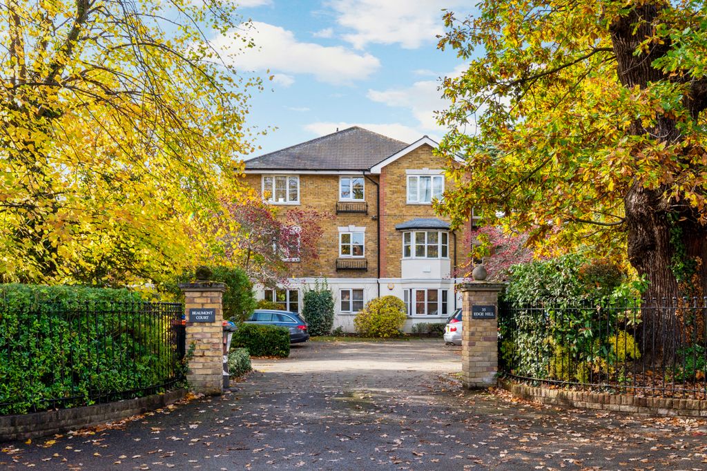 Property photo 1 of 10 Front External