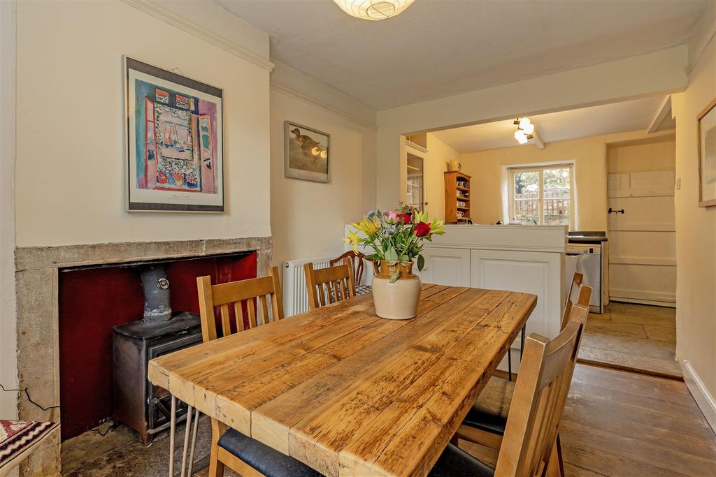 Property photo 3 of 48 Dining Area-2.Jpg