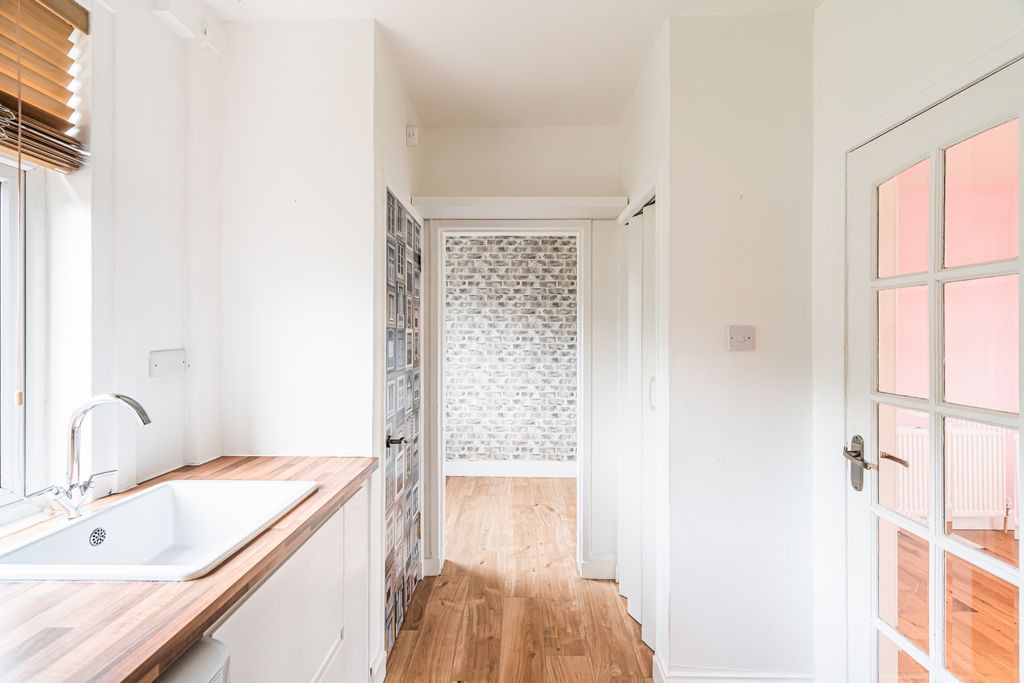 Property photo 3 of 21 Property Image 3