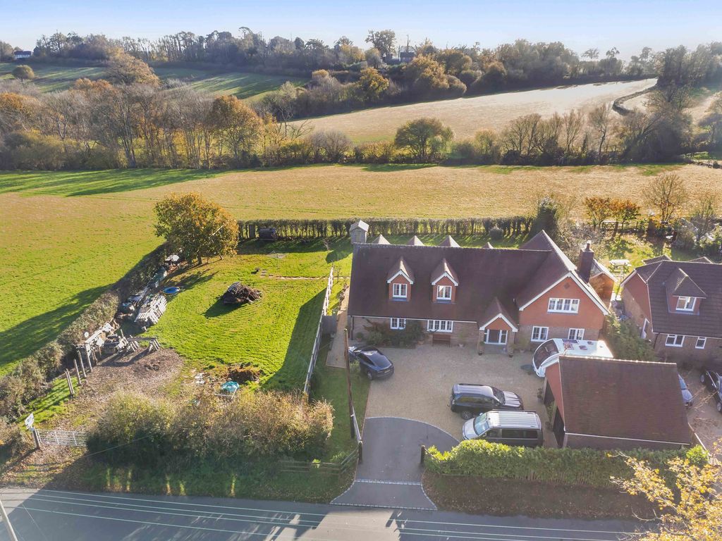 Property photo 1 of 4