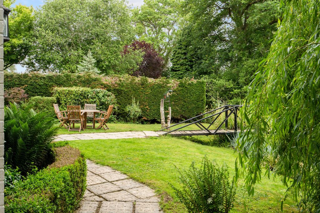 Property photo 2 of 4