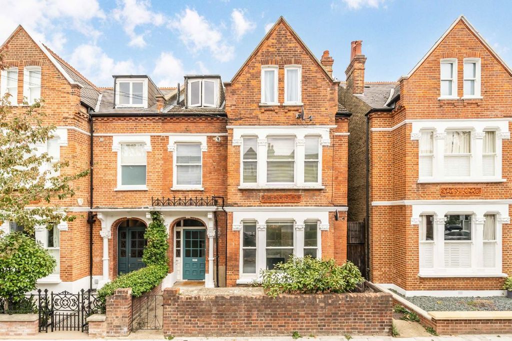 Property photo 1 of 7