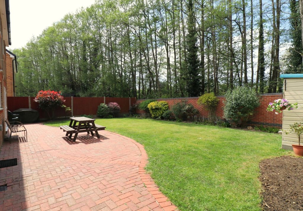 Property photo 3 of 26