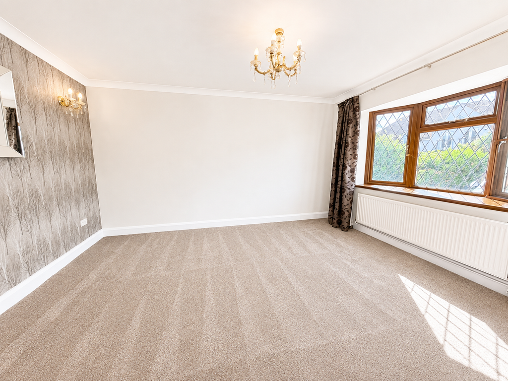 Property photo 3 of 19 Picture No. 06