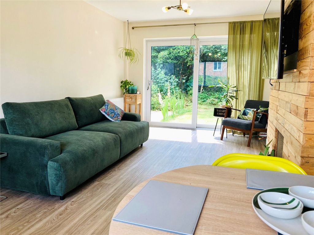 Property photo 2 of 21 Picture No. 31