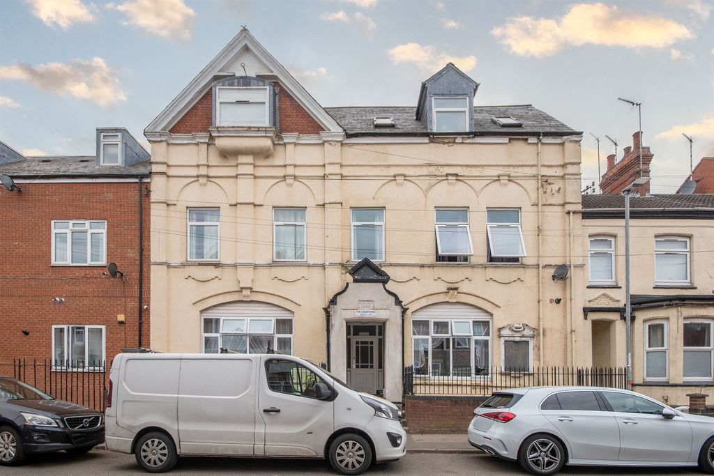 Property photo 1 of 7