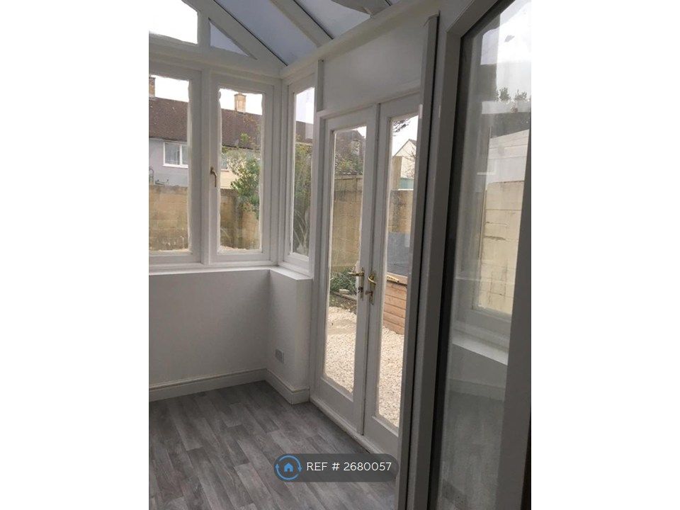 Property photo 2 of 17 Conservatory