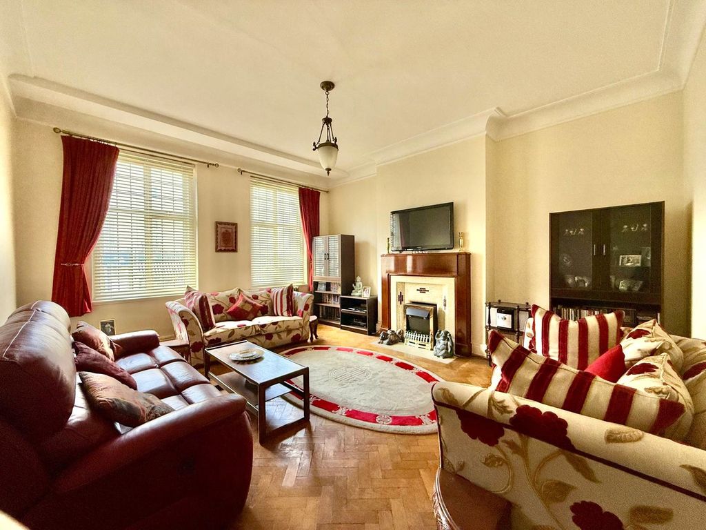 Property photo 2 of 9 Picture No. 08