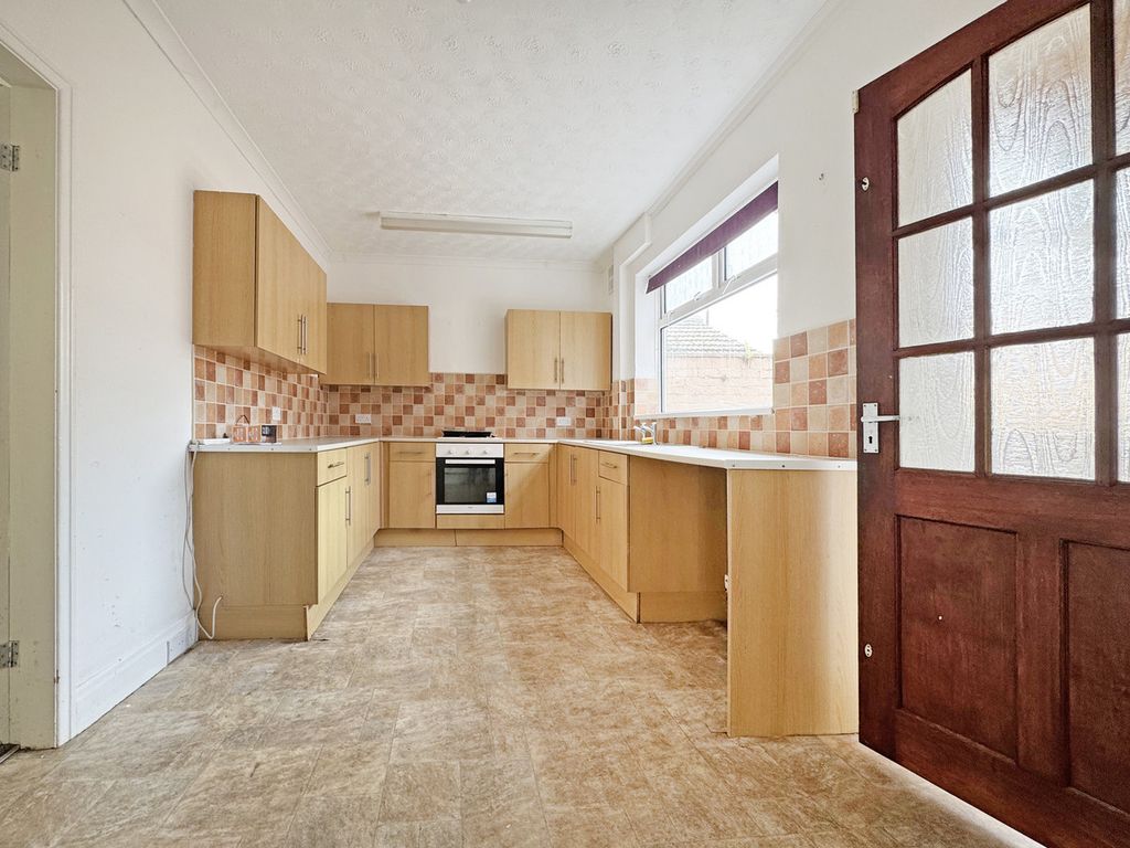 Property photo 3 of 26