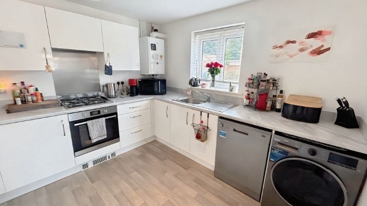 Property photo 2 of 23