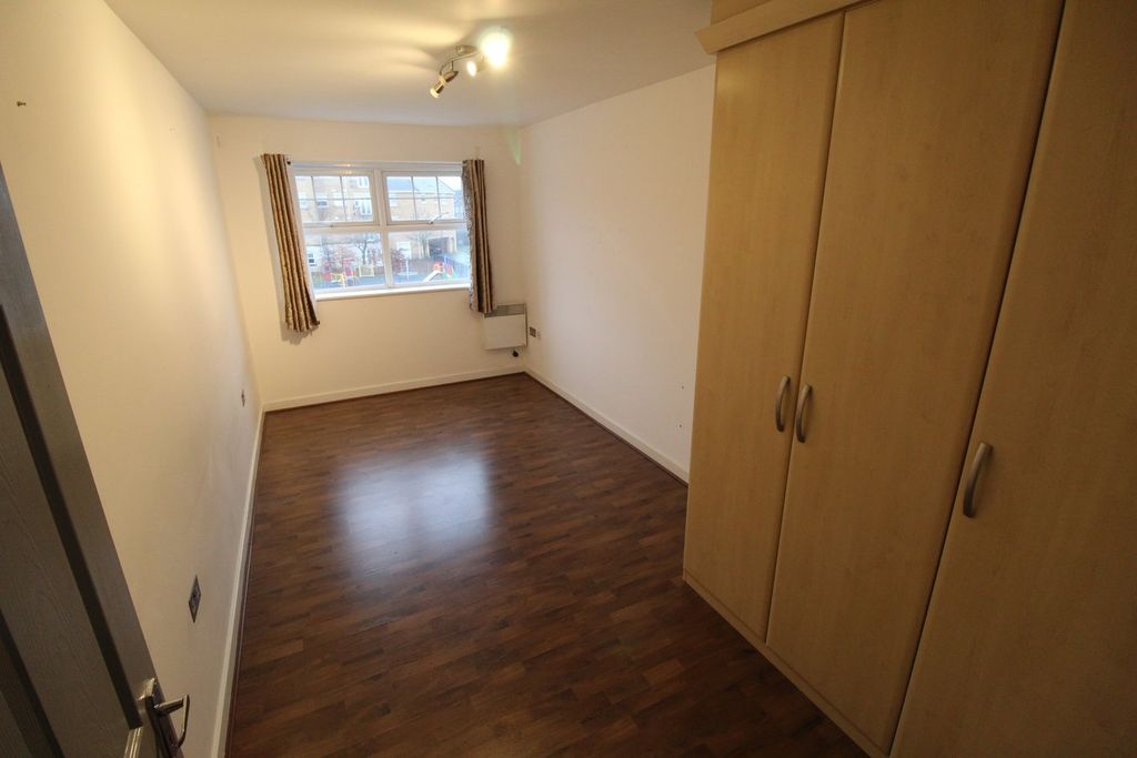 Property photo 3 of 6