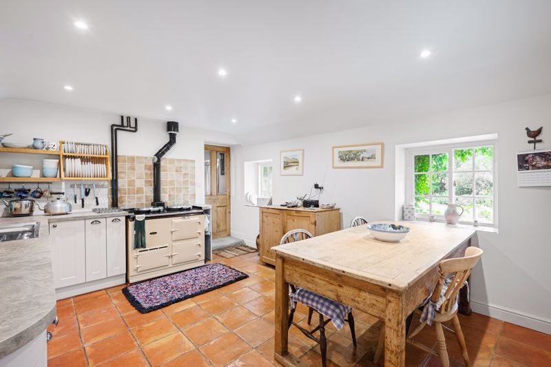 Property photo 2 of 21 Photo 3