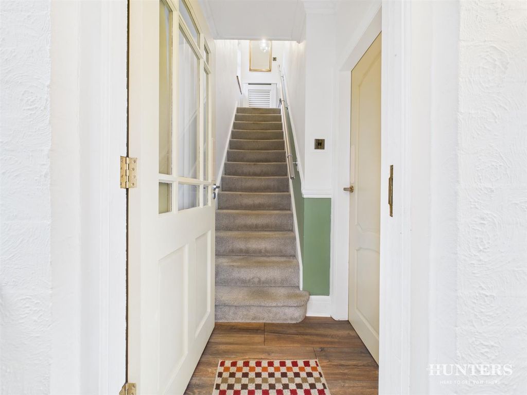 Property photo 2 of 19 Cam03792G0-Pr0335-Still007.Jpg