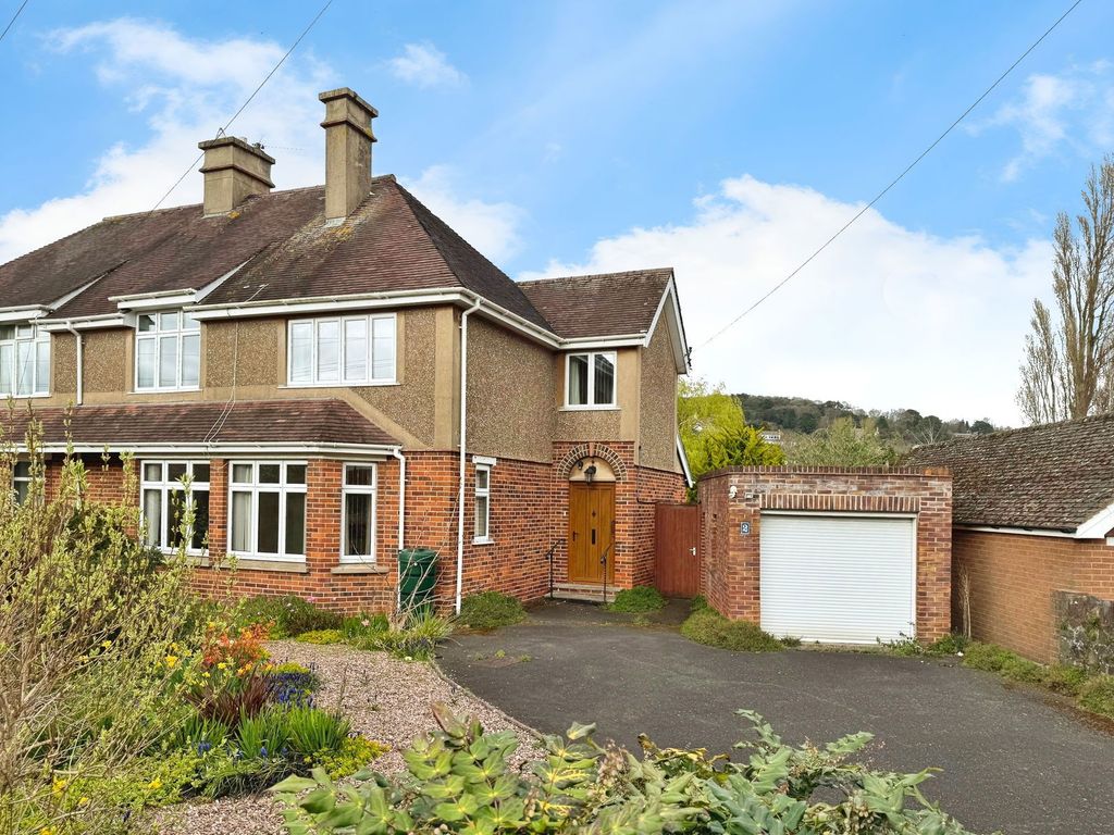 Property photo 1 of 28