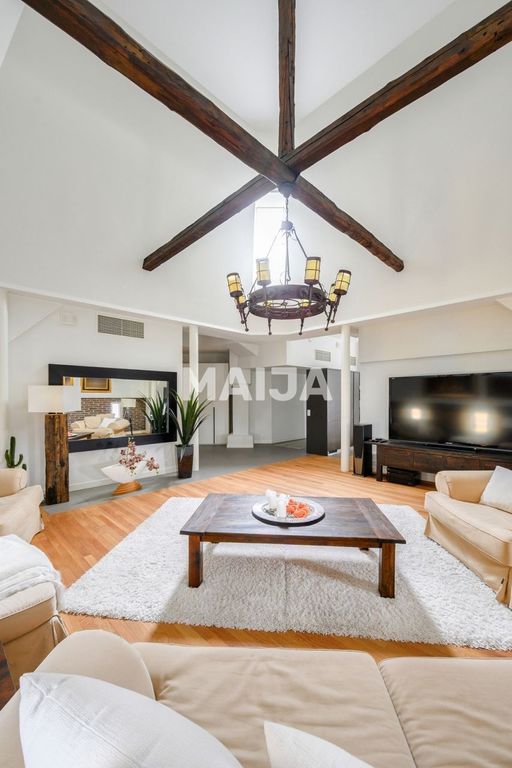 Property photo 3 of 28